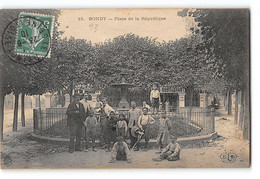 CPA 93 Bondy - Place De La République - Bondy