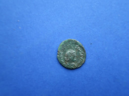 THEODOSIUS I   -   (379 - 395) AD  -   AE4   1,22 Gr.   -  CYZIQUE  -   RIC 52  -   SUPER! - El Bajo Imperio Romano (363 / 476)