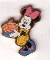 BD106 Pin's MICKEY MINNIE Gâteau Signé Disney Haut 28 Mm Achat Immédiat Immédiat - Disney