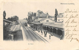 Maisons-Laffitte       78        Intérieur De La Gare    .          (voir Scan) - Maisons-Laffitte