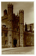 Ref 1457 - Judges Real Photo Postcard - St John's College Gateway - Cambridge - Cambridge