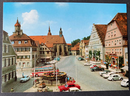 Feuchtwangen Marktplatz/ Bus / Oldtimer Autos - Feuchtwangen