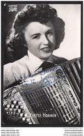 Photo Format Cpa Autographe Dedicace Yvette Horner - Accordeon - Cantanti E Musicisti