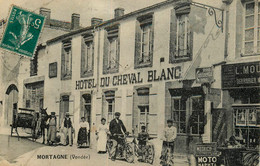 Mortagne Sur Sèvre * Devanture Garage Autos Bicyclettes Moto Motos Jeu De Boules & Hôtel Du Cheval Blanc * Commerce - Mortagne Sur Sevre