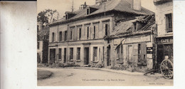 02- Vic Sur Aisne La Rue De Noyon  Rare Avec La Roue De Charette A Droite De La Carte - Vic Sur Aisne