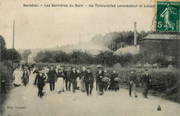 Darnétal * Les Barrières Du Nord * Les Teintureries LEVAVASSEUR Et LOUPPE * Ouvriers Teinturier Sortie Usine - Darnétal