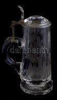 Szarvasos Jelenettel Díszített üveg Söröskorsó, ón Fedéllel, Alján Csorbákkal, M: 20 Cm - Glas & Kristal
