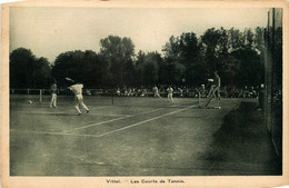 Vittel * Les Courts De Tennis * Sport - Contrexeville