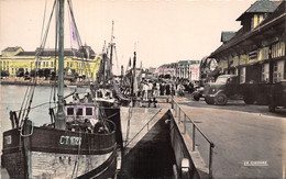 14-TROUVILLE- LA REINE DES PLAGES- LES BÂTEAUX DE PÊCHE - Trouville