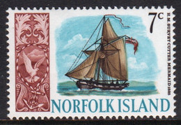 Norfolk Island 1967 Single 7c Stamp From The Definitive Stamps Showing Ships. - Ile Norfolk