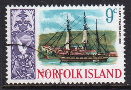 Norfolk Island 1967 Single 9c Stamp From The Definitive Stamps Showing Ships. - Ile Norfolk