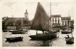 PIRIAC RETOUR DE LA PECHE LE GRAND HOTEL DE LA POINTE - Piriac Sur Mer