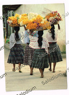 GUATEMALA - CRISTOBAL VERAPAZ - MERCADO GIRL WOMAN FLOWER FLOWERS - Fiore Fiori Ritagliat - Guatemala