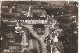 Côtes D'  Armor : LOUDEAC : Vue A érienne , Monument Et  Hopital - Loudéac