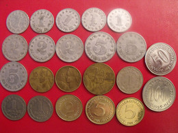 Yougoslavie. Lot De 22 Pièces : 1, 2, 5, 10, 50, 100 Dinars. 1953/1986 - Jugoslawien