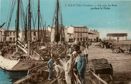 Ile D'yeu * Un Coin Du Port Pendant La Pêche * Bateau René Aimé * Pêcheurs * Bateaux - Ile D'Yeu