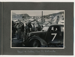 12eme Rallye Des Alpes 1949 - Equipe SEBAN DESCOMS - Départ De Cortina D'Ampezzo Pour Les Dolomites - SIMCA 8 COUPÉ 1949 - Auto's