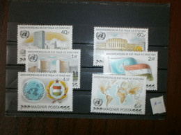 HONGRIE / MNH - Collections (without Album)