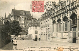 Vannes * La Rue De La Préfecture - Vannes