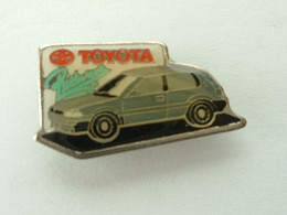 Pin's  TOYOTA - Toyota