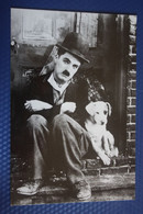 A Dog's Life . Charlie CHAPLIN Movie Star - Actor - Old Postcard  / Dog Chien - Dogs