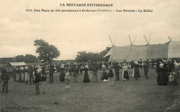 Erdeven * Une Noce De 700 Personnes , Les Danses , La Ridée * Danse Danseurs Dancers Dancing * Coiffe Coiffes - Erdeven