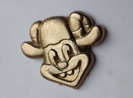 BD195 Pin's Tête D'un Personnage Inconnu ? QUI Est-ce ? Achat Immédiat - Disney