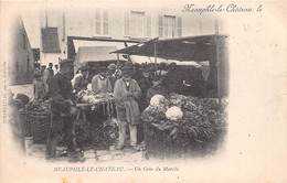 Neauphle Le Château          78          Un Coin Du Marché            (voir Scan) - Neauphle Le Chateau