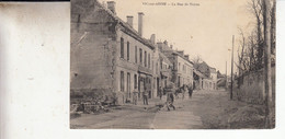 02- Vic Sur Aisne La Rue De Noyon Belle Animation - Vic Sur Aisne