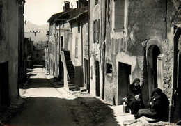 Cogolin * Une Rue Du Village - Cogolin