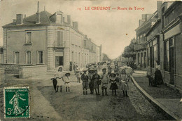 Le Creusot * Route De Torcy * Villageois - Le Creusot