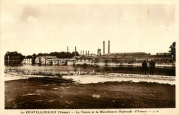 Châtellerault * La Vienne Et La Manufacture Nationale D'armes * Usine Industrie Cheminée - Chatellerault