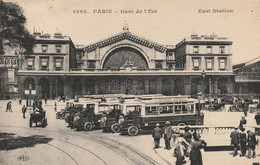 CARTE POSTALE ORIGINALE ANCIENNE : PARIS  AUTOBUS  TAXIS  ET VOITURES DEVANT LA GARE DE L'EST  ANIMEE  PARIS (75) - Gares - Sans Trains