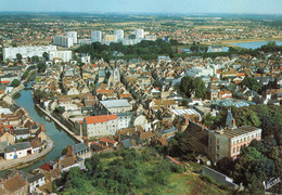 CPSM De MONTARGIS - Le Canal De Briare Et Le Quartier De L'église. - Montargis