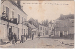 Les Aix D'Angillon (Cher) Place Du Mail (coté Sud) Et Route De Bourges - Les Aix-d'Angillon