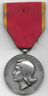 Médaille En Argent 1er Titre De La Société Industrielle De L' Est - Andere & Zonder Classificatie