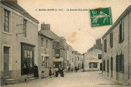 Basse Indre * La Grande Rue * Pharmacie * Buvette * Villageois - Basse-Indre