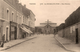 La Roche Sur Yon * Rue Fénelon * Charcuterie * Halles * Commerces Magasins - La Roche Sur Yon