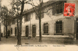 La Roche Sur Yon * école * Institution Jeanne D'Arc , La Cour - La Roche Sur Yon
