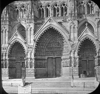 V0354 - SOMME - AMIENS - Porche De La Cathédrale - Glasdias