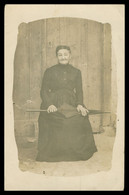 Cp Photo - L'ISLE ADAM - Femme Avec Parapluie - Tenue D'époque - L'Isle Adam