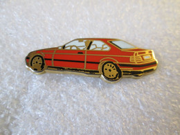 PIN'S    BMW  SERIE 3  E 36  Arthus Bertrand - BMW