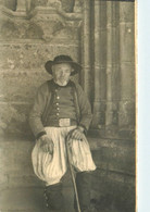 Locronan * Carte Photo * Le Mendiant De L'église De La Commune * 3 Septembre 1936 * Beggar Type Personnage Mendicité - Locronan