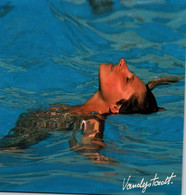 BAIN DE SOLEIL 1990 Photo Agence The Best Of VANDYSTADT N°60 NUGERON - Nuoto