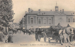 Rambouillet         78        Mairie Et Place  Jour De Marché           (voir Scan) - Rambouillet