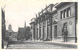 BRUXELLES - Rue De La Régence Et Musée Royal De Peinture Et De Sculpture. - Lanen, Boulevards