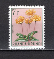 RUANDA-URUNDI   N° 192    NEUF AVEC CHARNIERE   COTE 1.25€    FLEUR - Ongebruikt