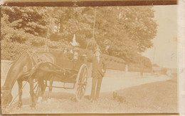 St Germain En Laye          78         Un Couple, Charrette A Cheval, Un Chien  Carte Photo D'amateur .  (voir Scan) - St. Germain En Laye