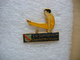 Pin's De La Société De Gymnastique De La Commune De OBERHOFFEN / MODER (Dépt 67) - Gymnastique