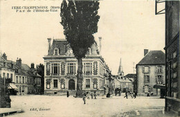 Fère Champenoise * Place De L'hôtel De Ville - Fère-Champenoise